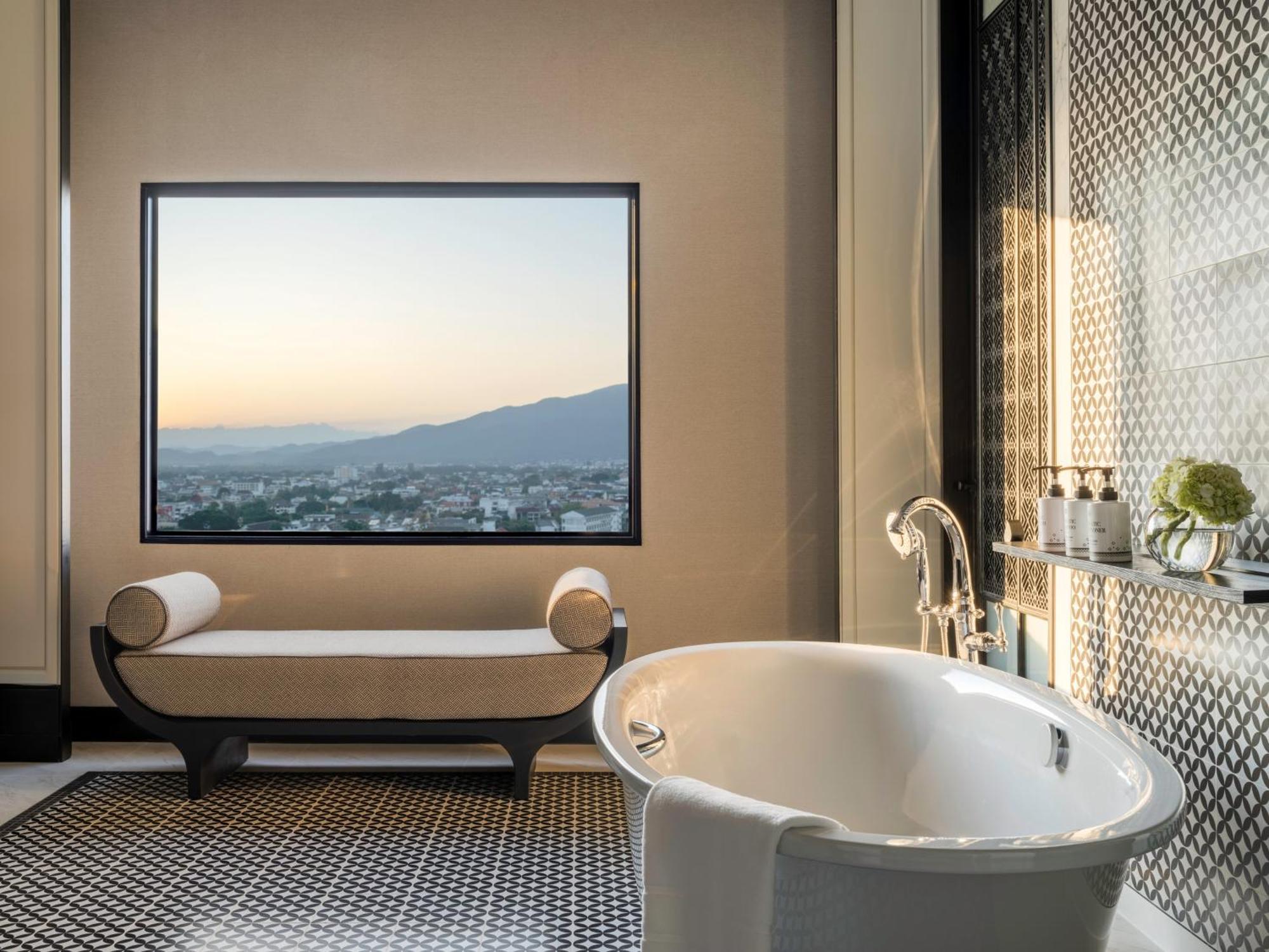 Intercontinental The Mae Ping होटल Chiang Mai